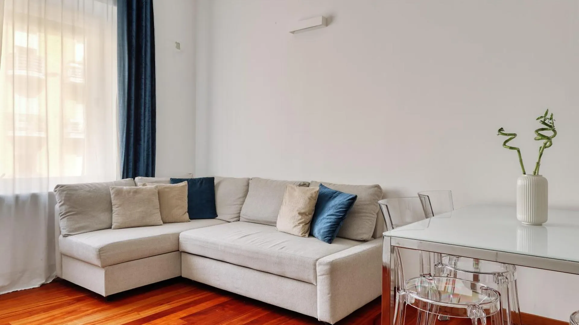 Cozy Flat In Central Station - 4 Pax Milan Apartment